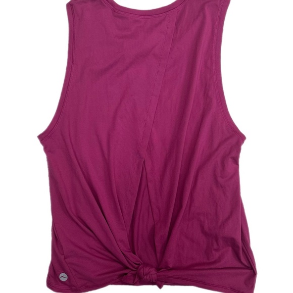 X By Gottex Women's Pink Crew-Neck Vented Back Athletic Tank - Picture 2 of 4